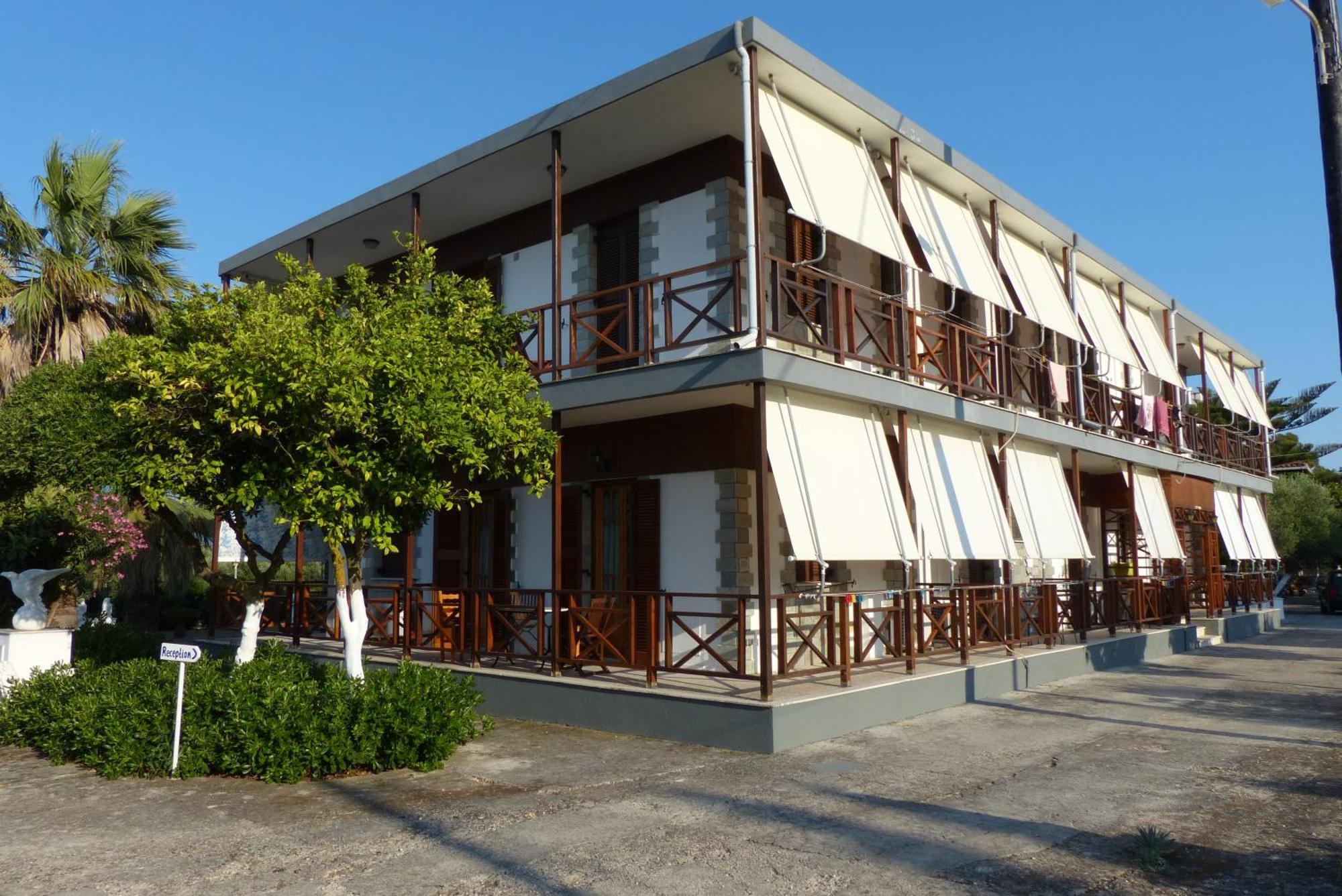 Circe Pansion Apartment Lixouri Exterior photo