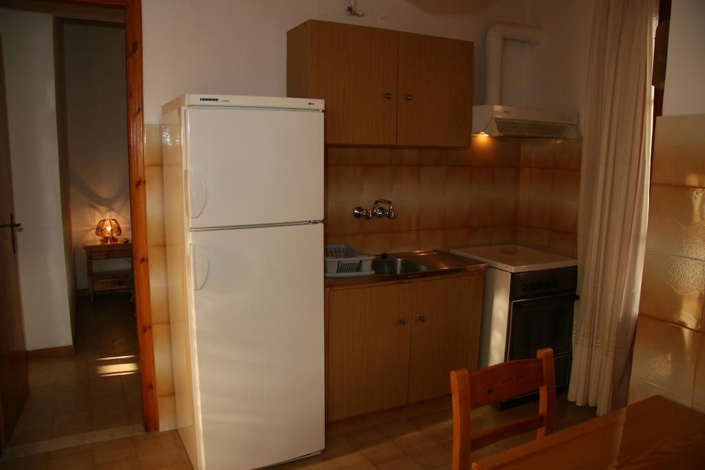 Circe Pansion Apartment Lixouri Exterior photo